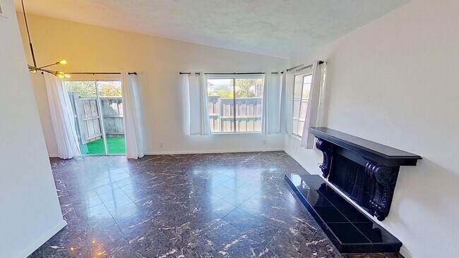 Building Photo - Spacious 3bed/2bath Goleta Condo