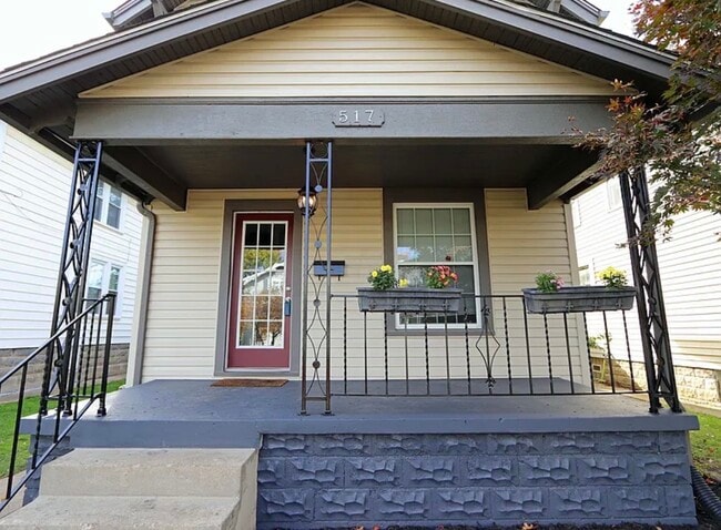 Building Photo - 517 Sheldon Ave