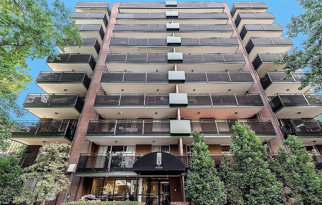 Building Photo - 1200 Vine St