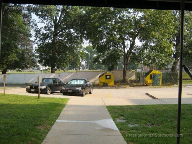 Building Photo - 37 Saint Joseph St