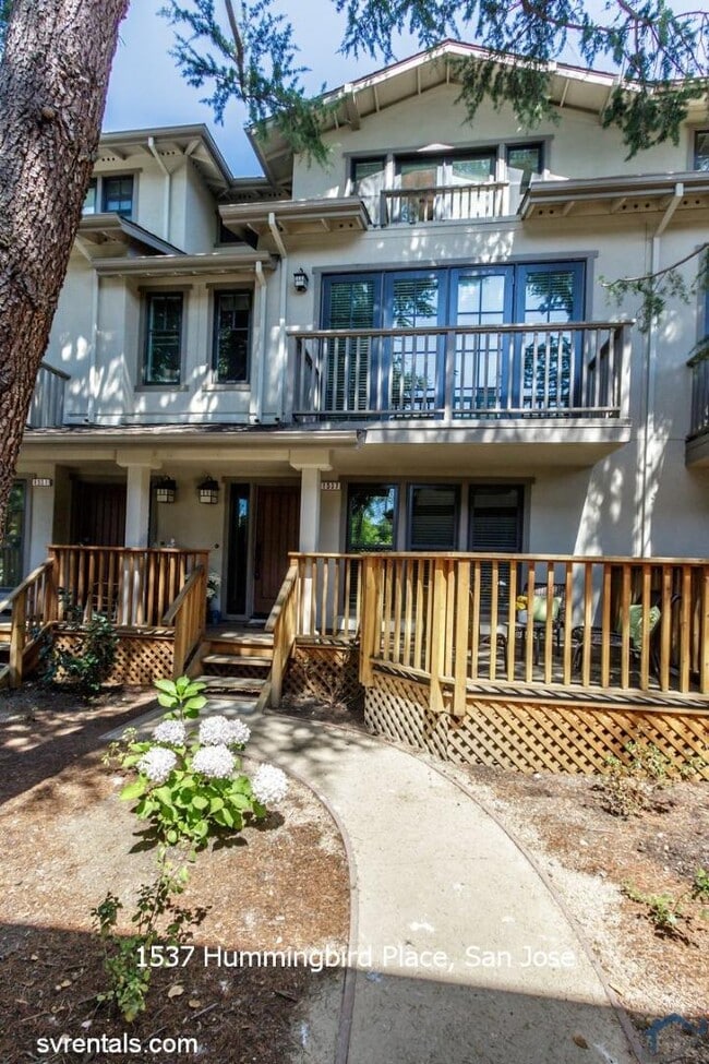 Building Photo - 1537 Hummingbird Pl
