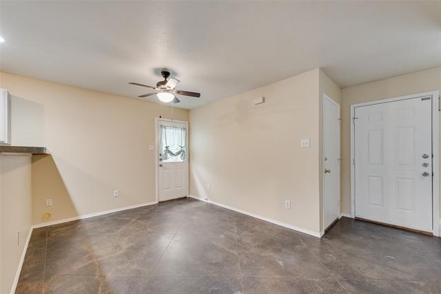 Building Photo - 1237 Village Garden Dr