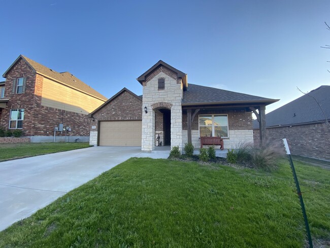 Building Photo - 836 Olive Ln