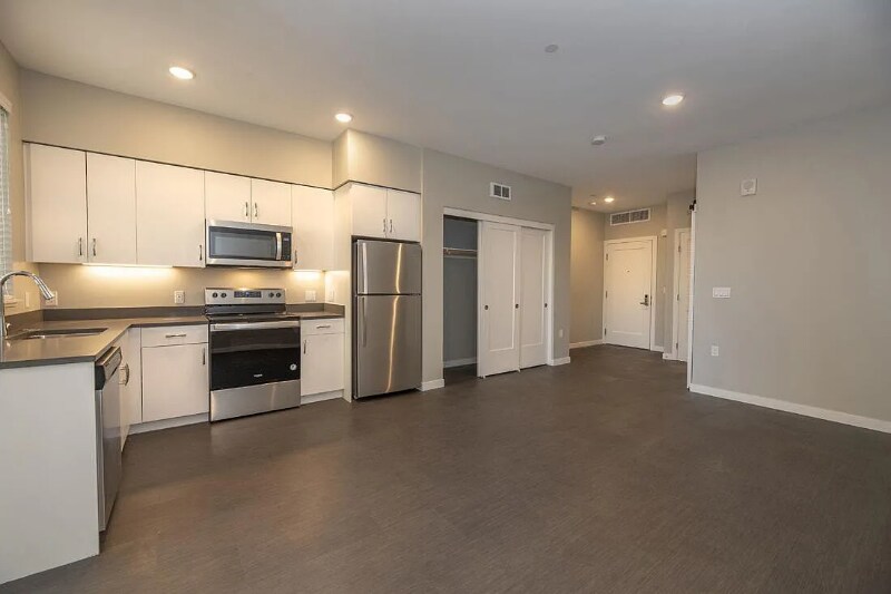 Foto principal - 421 25th St