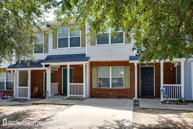 Building Photo - 3 br, 2.5 bath House - 307 Crooked Pine Trail