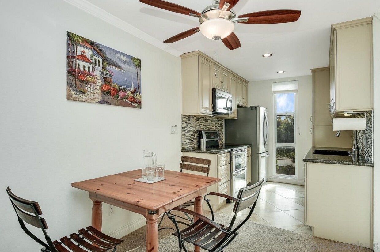 Foto principal - 6455 La Jolla Blvd