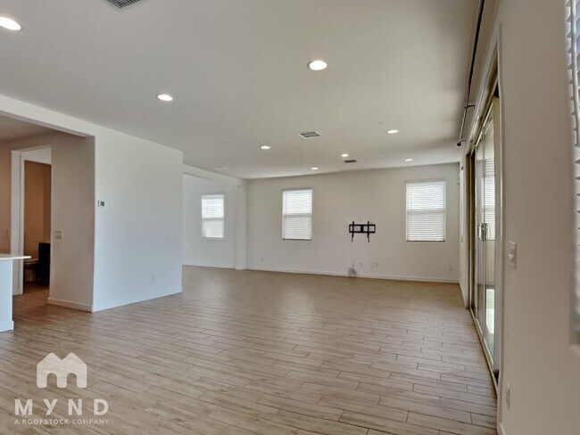 Foto del edificio - 9233 W Roma Ave
