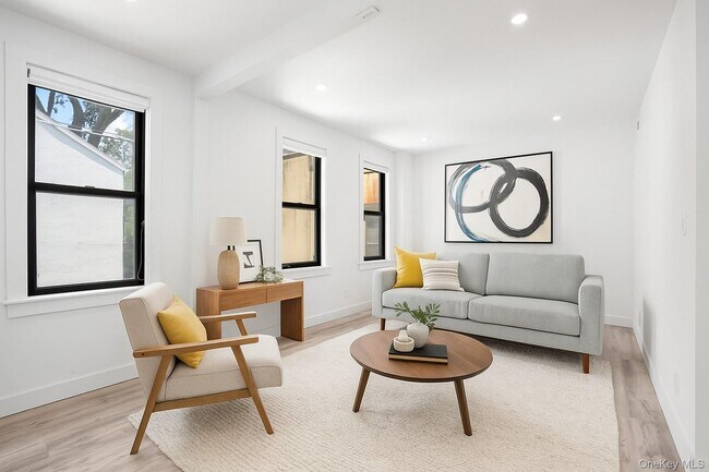 Foto del edificio - 2122 Boston Post Rd