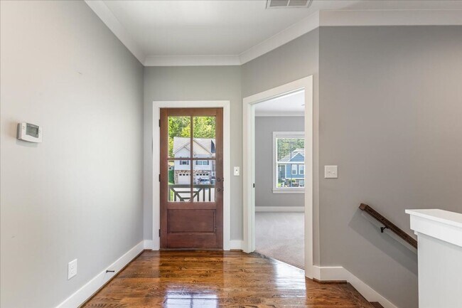 Building Photo - Stunning Home w Million Dollar Views! 4 Be...