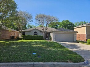 Building Photo - 1608 Merritt Dr