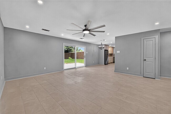 Foto del edificio - 4131 Knotty Oaks Trail