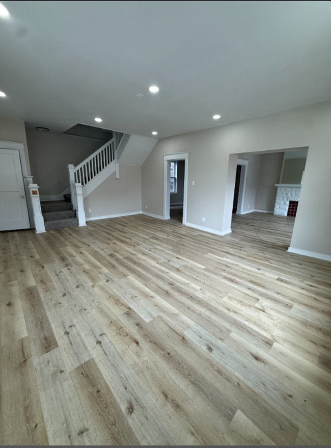 Building Photo - Giant, Newly Renovated Home in New Kensington!