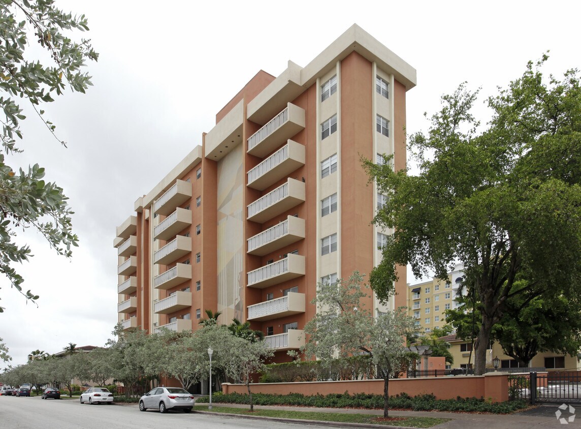 Gables Corinthian Plaza Apartments Coral Gables, FL