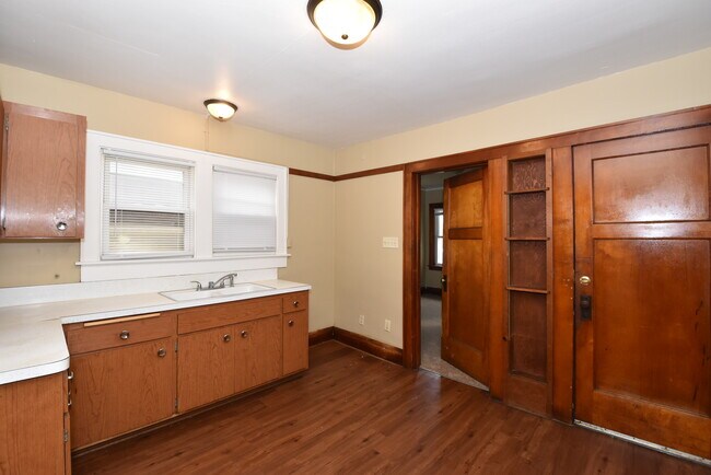 Building Photo - 4075 N 18th St