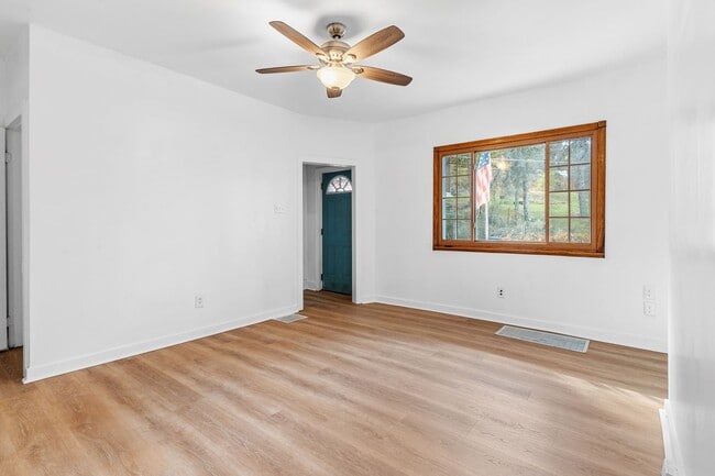 Foto del edificio - 2 Bed 1 Bath House