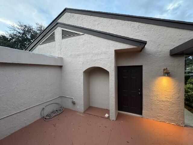 Building Photo - 5266 Fairway Woods Dr