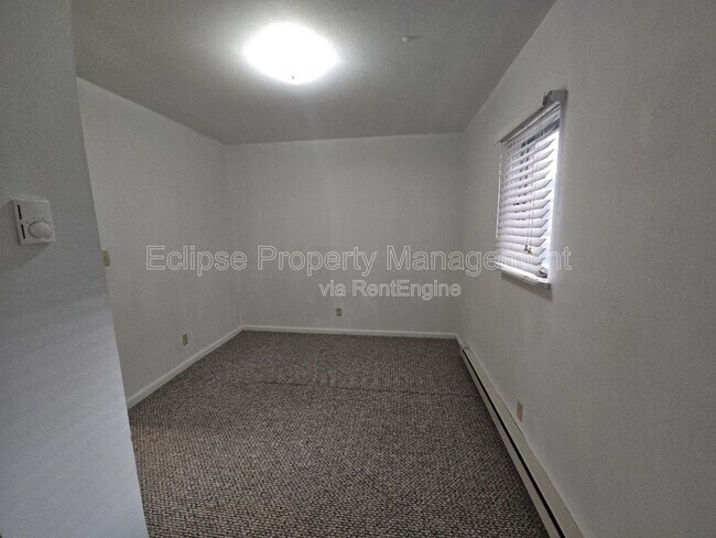 Foto del edificio - 715 3rd St