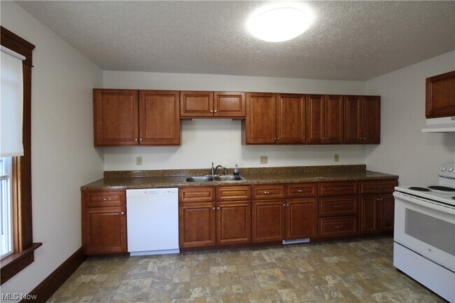 Foto del edificio - 404 W Oak St