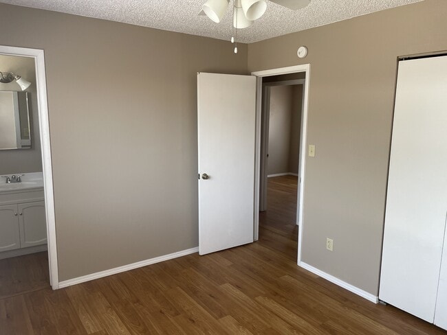 Building Photo - 961 Mckay Ct