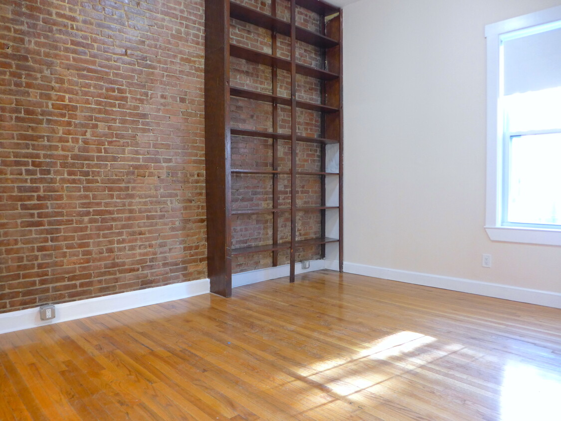 Foto principal - 690 Massachusetts Ave