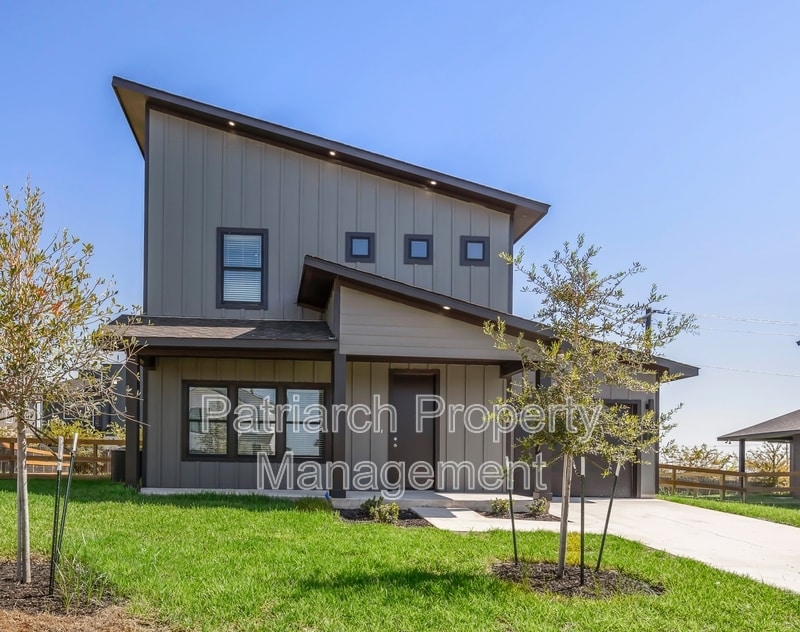 Foto principal - 3004 Alpha Wolf Ct