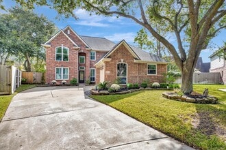 Building Photo - 1639 Lakeside Enclave Dr