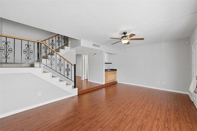 Building Photo - 10315 Carrollwood Ln