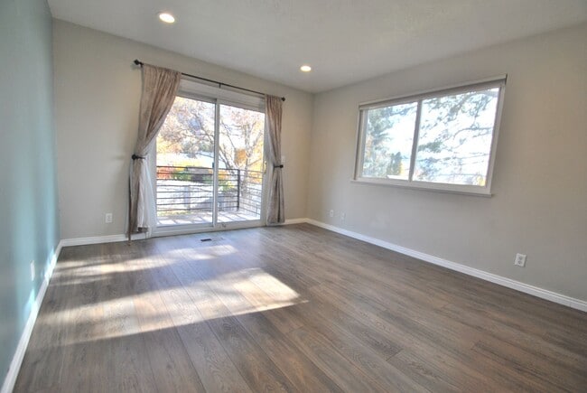 Foto del edificio - 106 River Heights Blvd