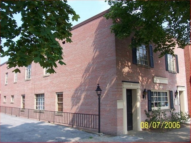 Foto principal - 318 N Royal Ave