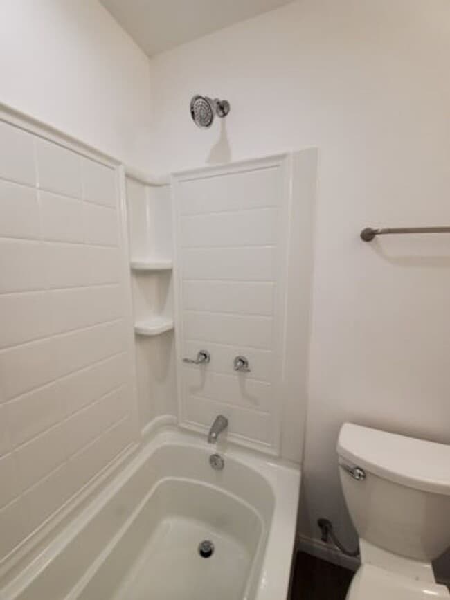 Building Photo - SOPHISTICATED ATTACHED STUDIO ADU!