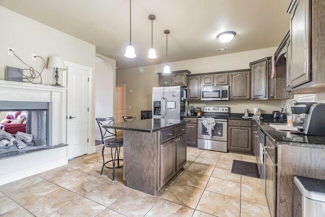 Foto del edificio - Charming 3 Bedroom House For Lease Fayette...