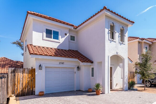 Foto del edificio - BEAUTIFUL PALLATIUM VILLAS 2-BEDROOM