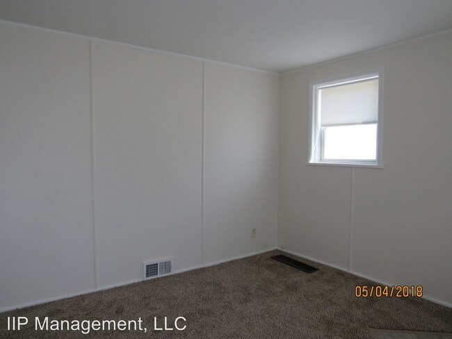 Building Photo - 3002 Seymour Ave