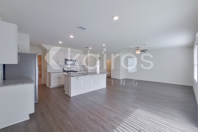 Building Photo - 31909 Katelin Cir