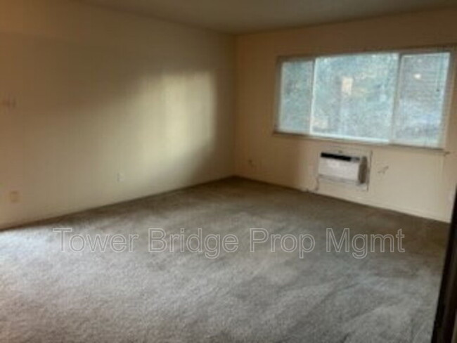 Foto del edificio - 10616 Fair Oaks Blvd