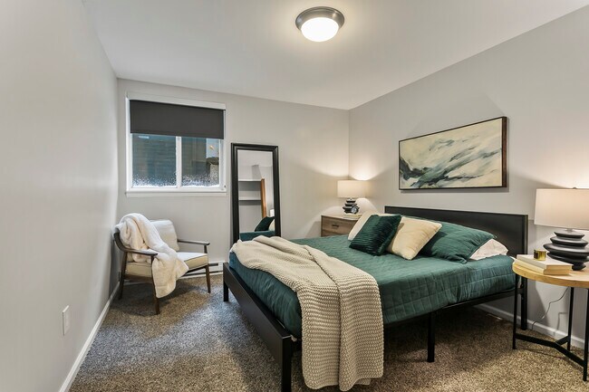 Building Photo - The Highlands Apartments