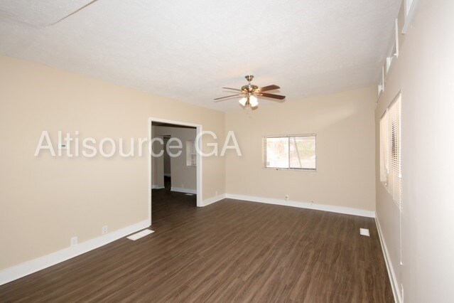 Building Photo - 3845 Jailette Rd