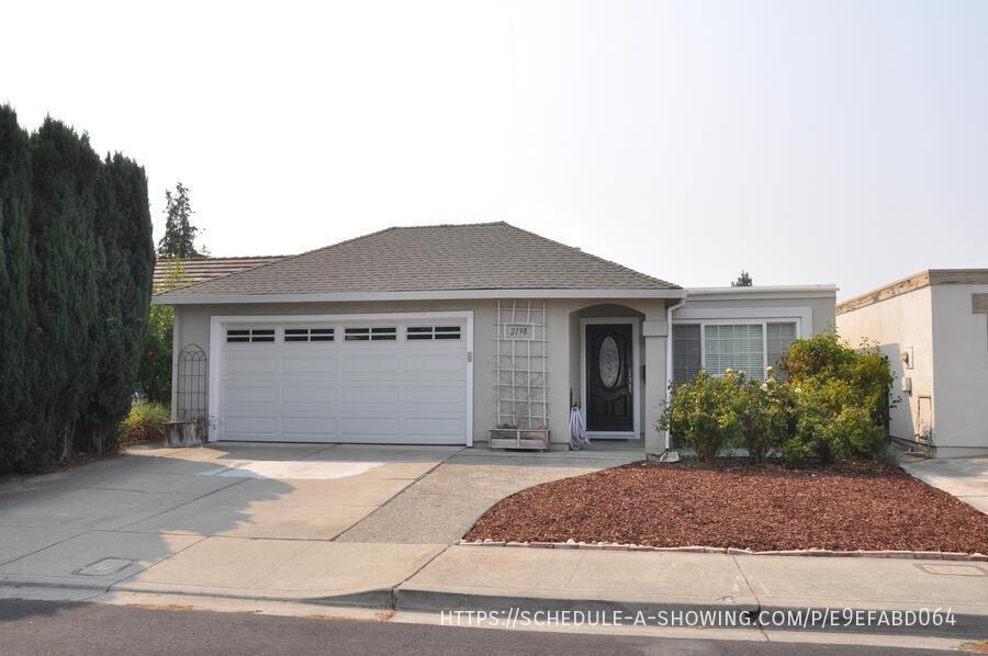 Foto principal - 2198 Goldcrest Cir