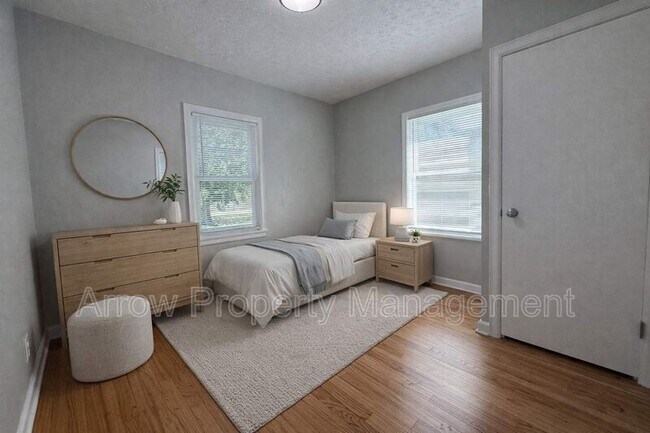 Foto del edificio - 4118 Touzalin Ave