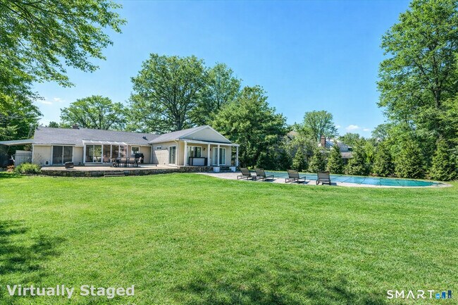 Building Photo - 58 Davenport Dr