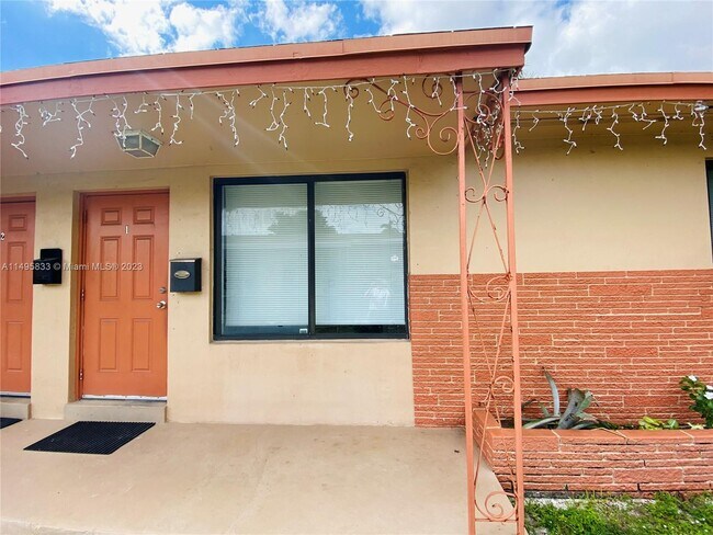 Foto del edificio - 227 SW 9th St