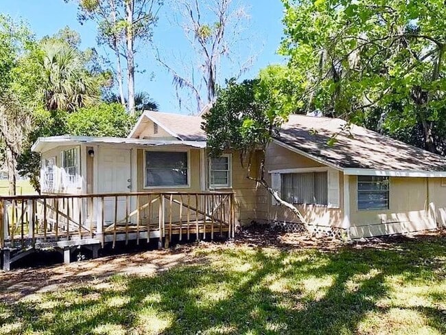 Foto del edificio - 424 E Dr Martin Luther King Jr Blvd