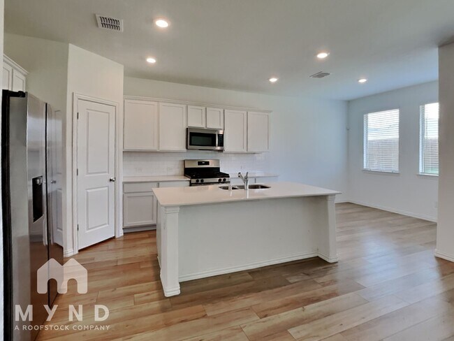 Building Photo - 3345 Cardinal Flower Pl