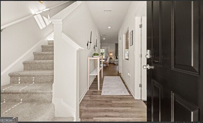 Foto del edificio - 36 Silverbell Ln NW