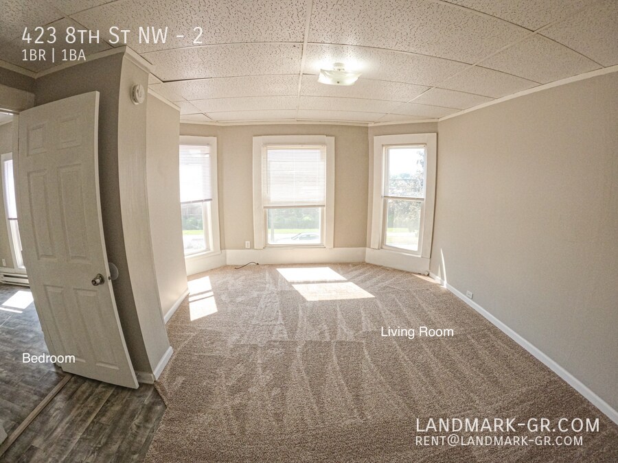 Primary Photo - Available August 1st! 1 Bed 1 Bath-close t...