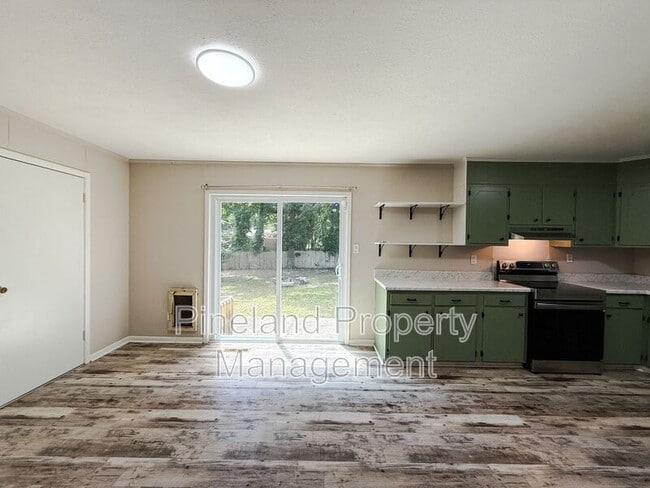 Building Photo - 7220 Ainsley St