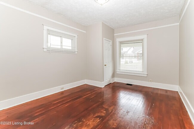 Foto del edificio - 1714 W Hill St