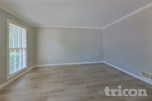 Building Photo - 4809 Glenwhite Dr