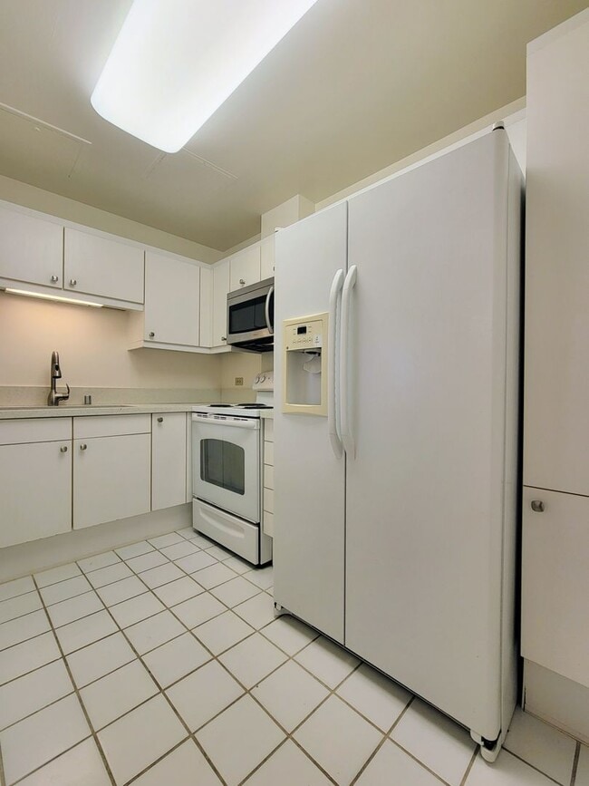 Photo - 725 Kapiolani Blvd #1903 Apartment