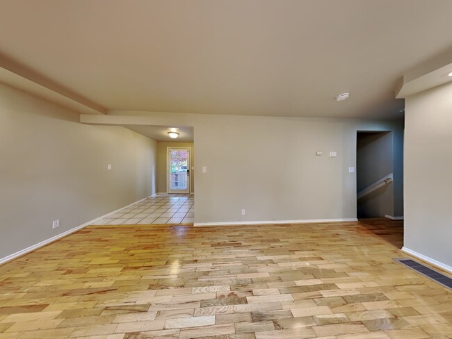 Building Photo - 11611 SE 90th St